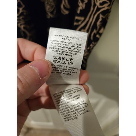 Lucky Brand Boho Blouse Black Tan Floral Print 3X Plus Size Keyhole Top Flow EUC - Picture 5 of 8